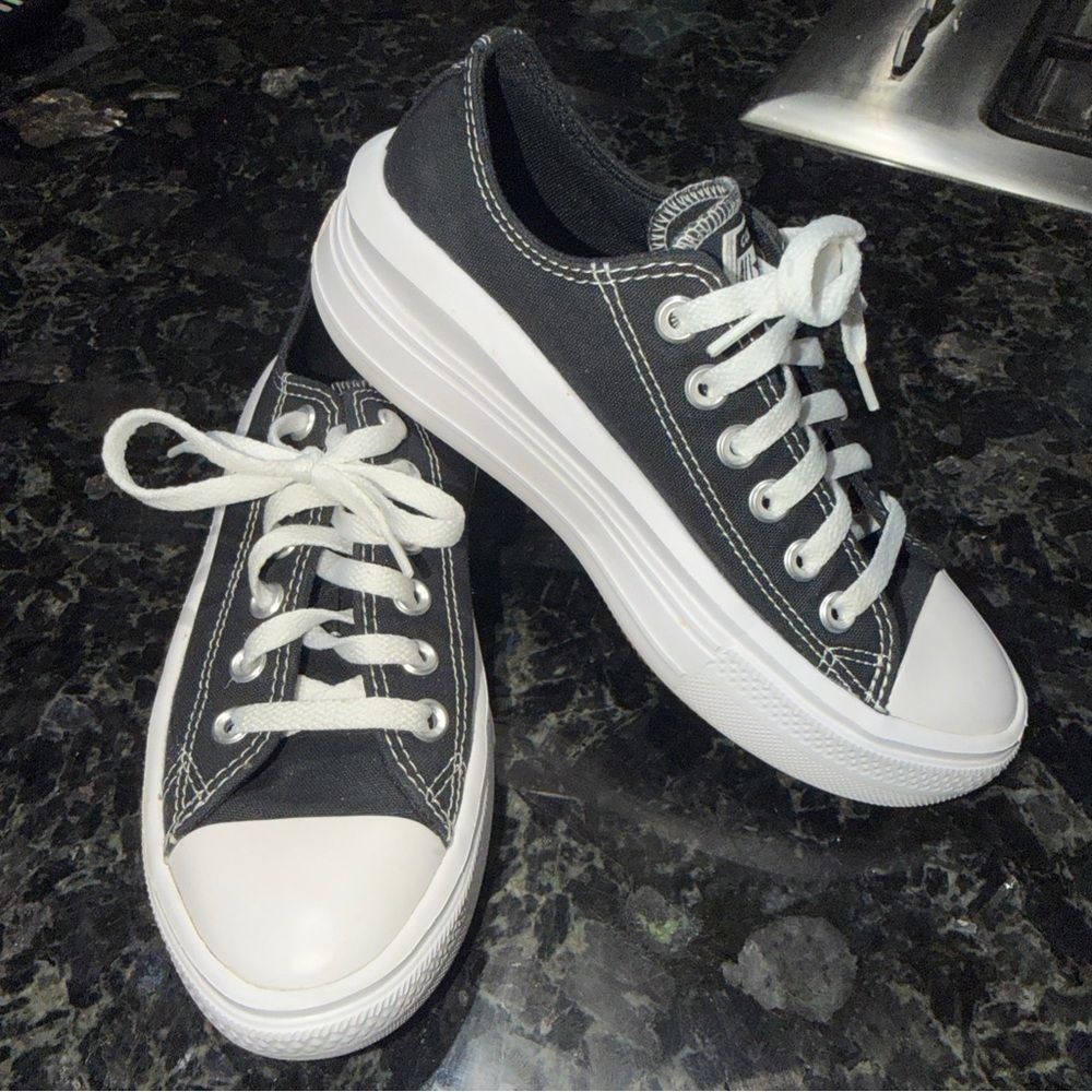 Converse Chuck Taylor All Star Move Platform Black White Womens 7 worn once